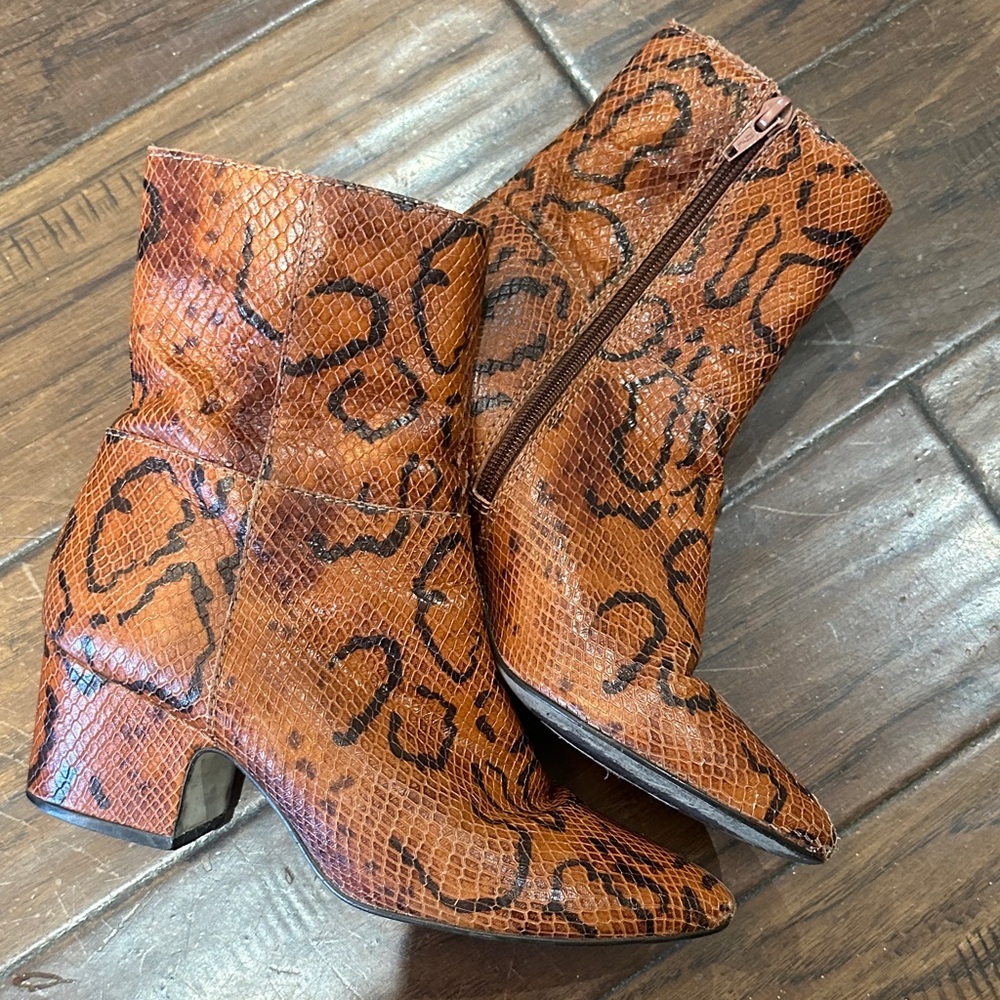 Matisse Snake Print Pointed Toe Ankle Booties‎ Festival Western Boho Size 7
